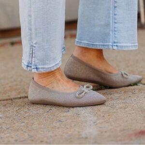 Skechers Cleo Point Recycled Vegan Sparkle Knit Bow Flats -Glitzy Women’s 9.5